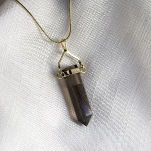 Colar Difusor Pessoal De Cristal Quartzo Fumê Dourado