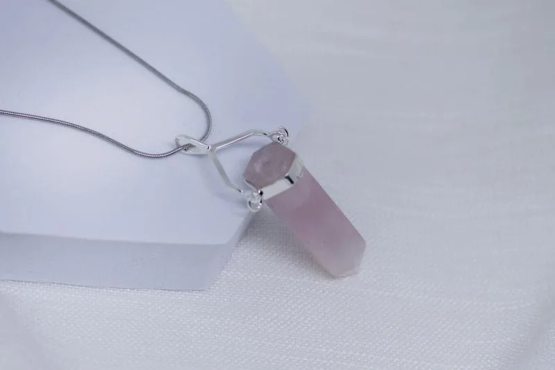 Colar Difusor Pessoal De Cristal Quartzo Rosa Prateado - Image 4